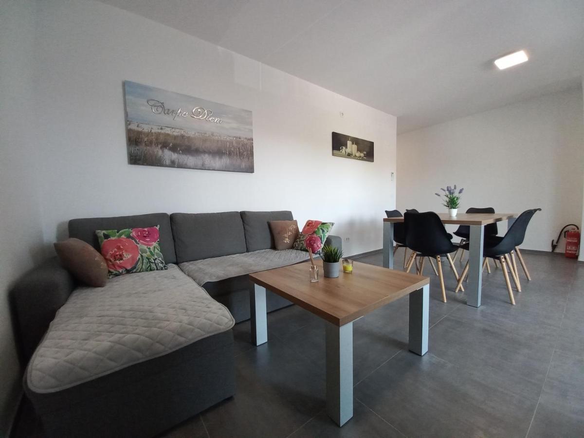 Apartment Martina Vir Exteriör bild