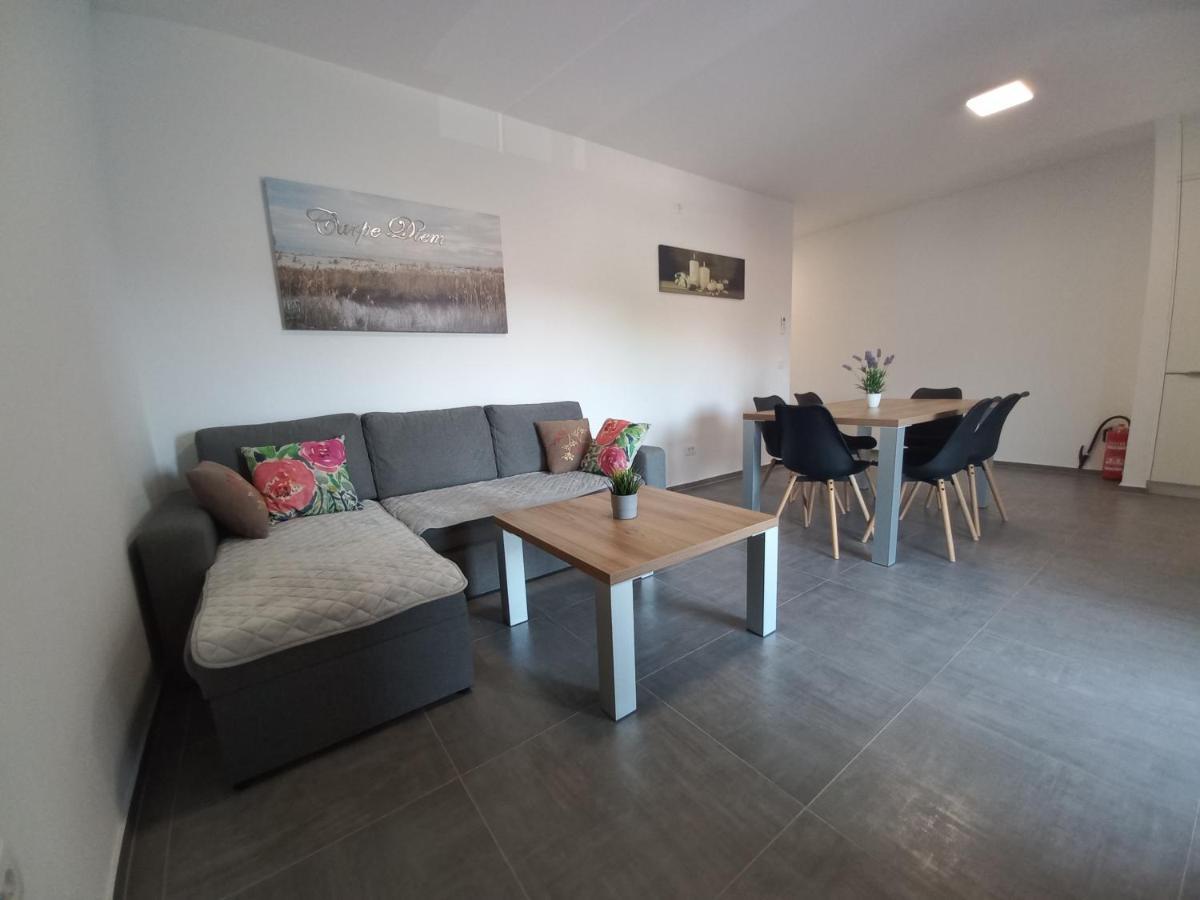 Apartment Martina Vir Exteriör bild