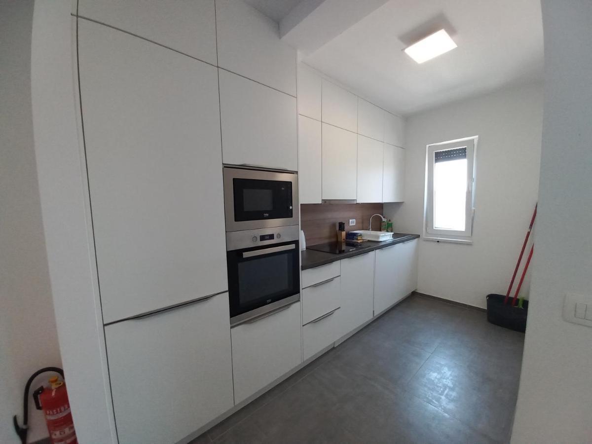 Apartment Martina Vir Exteriör bild
